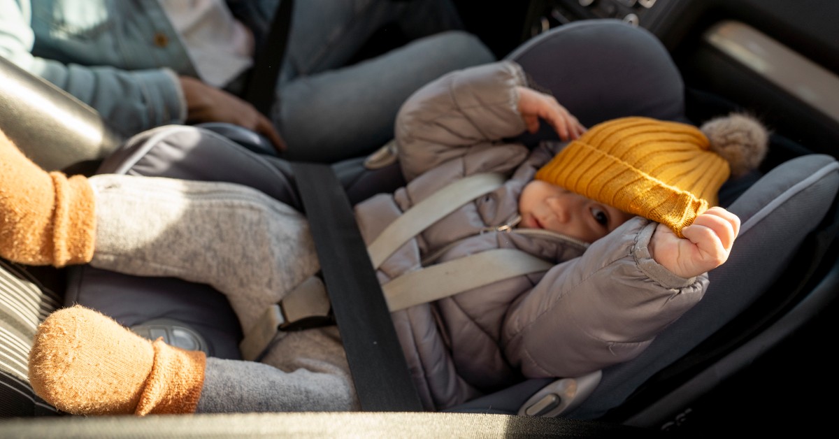 giovane-famiglia-che-si-gode-il-viaggio.jpg